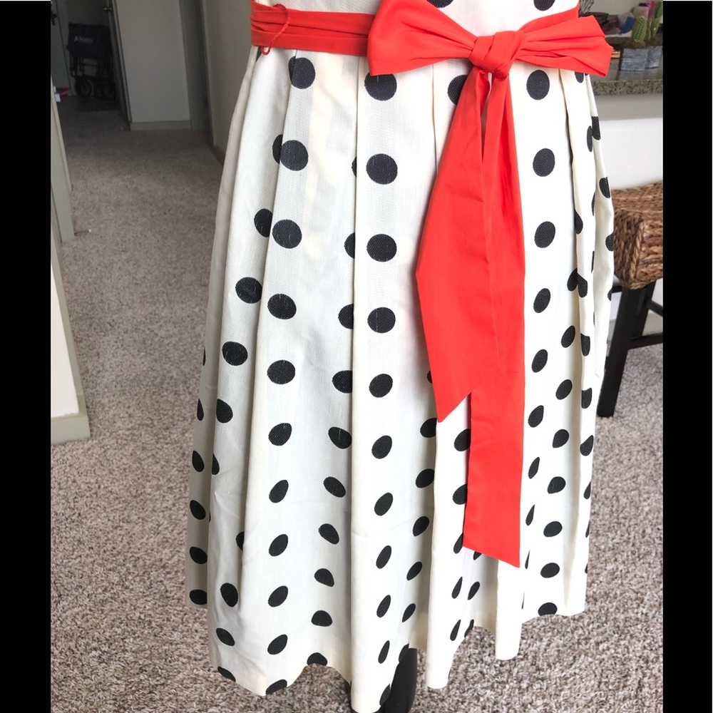 🧡 Retro Polka Dotted Dress 🧡 - Picture 6 of 8
